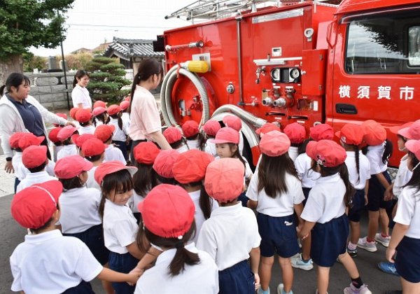 8.28　消防車見学-1