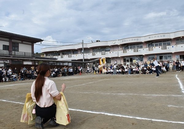 10.19　運動会-6　いっしょによーいどん
